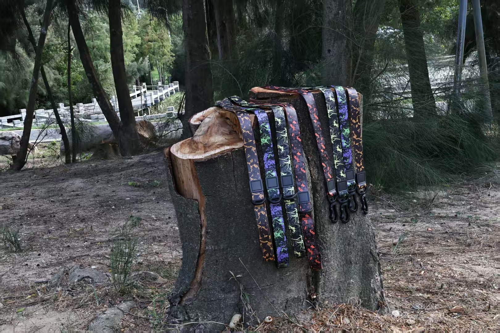 UV Printing Camouflage Embossed Pet Leash Set Is A Perfect Combination Of Style And Functionality Specially Designed For Pets' Outdoor Activities. Every Detail From Craftsmanship To Material Selection - Image 7