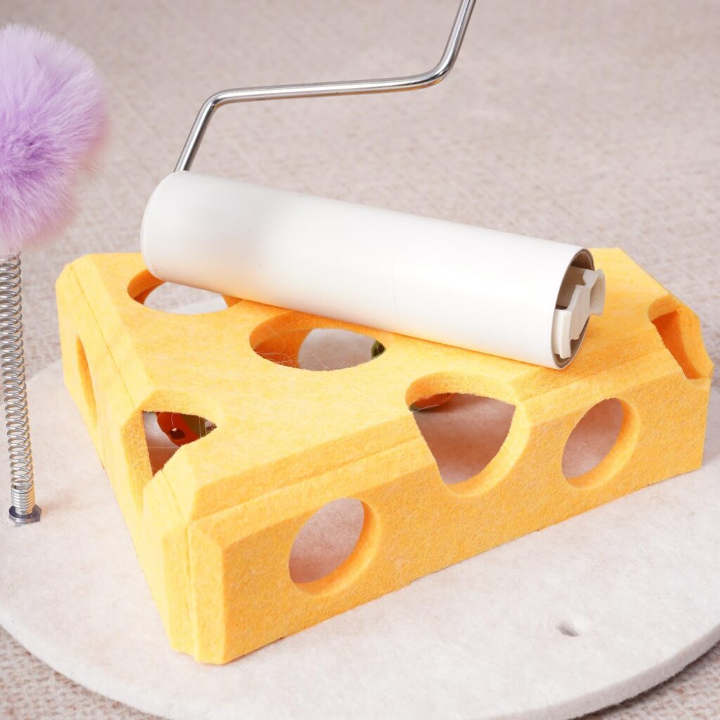 Cat Puzzle Toy With Ball And Spring-loaded Wand Felt Indoor Cat Toy Box Suction Cup Base Treat Puzzle Helps Cats Play Independently And Improves Their Intelligence.
